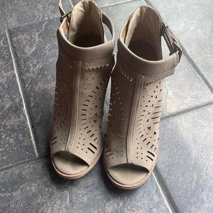 Open toed high heels
